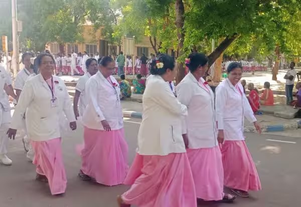 உலக செவிலியர் தின ஊர்வலம்